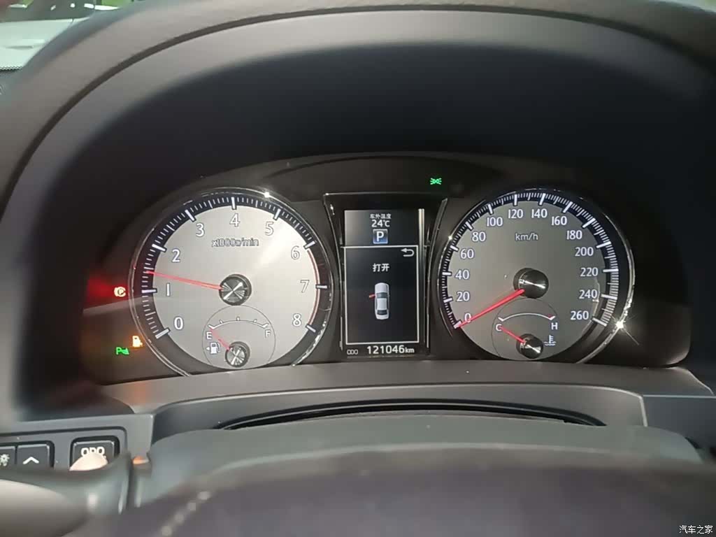 Toyota Crown, 2017 12