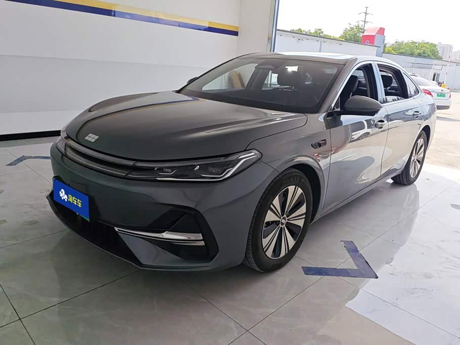 Geely Galaxy A7 EM