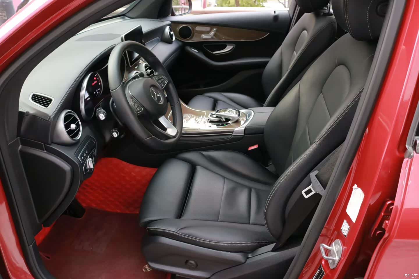 Mercedes-Benz GLC, 2017 все фото