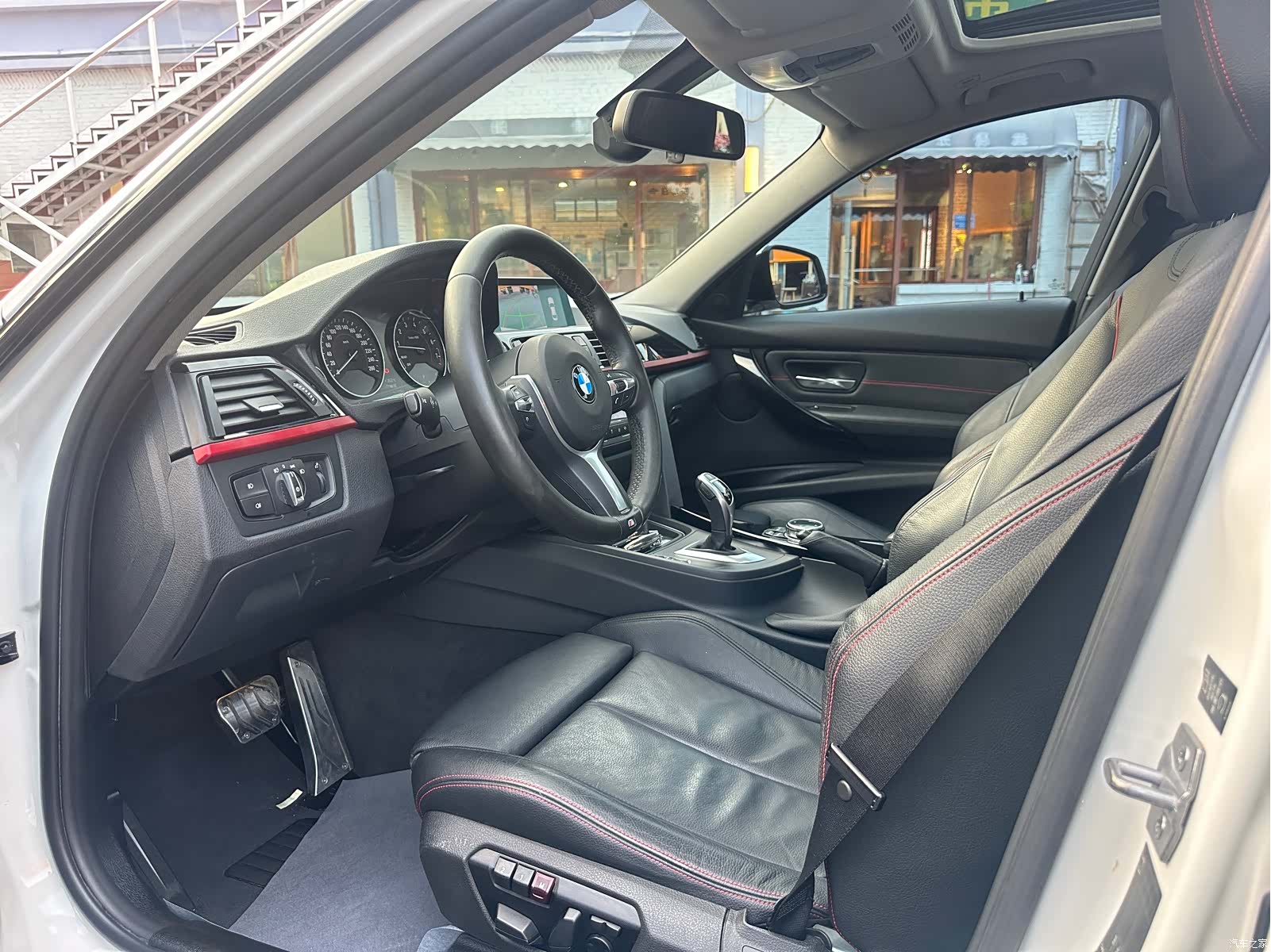 BMW 3 Series, 2015 12