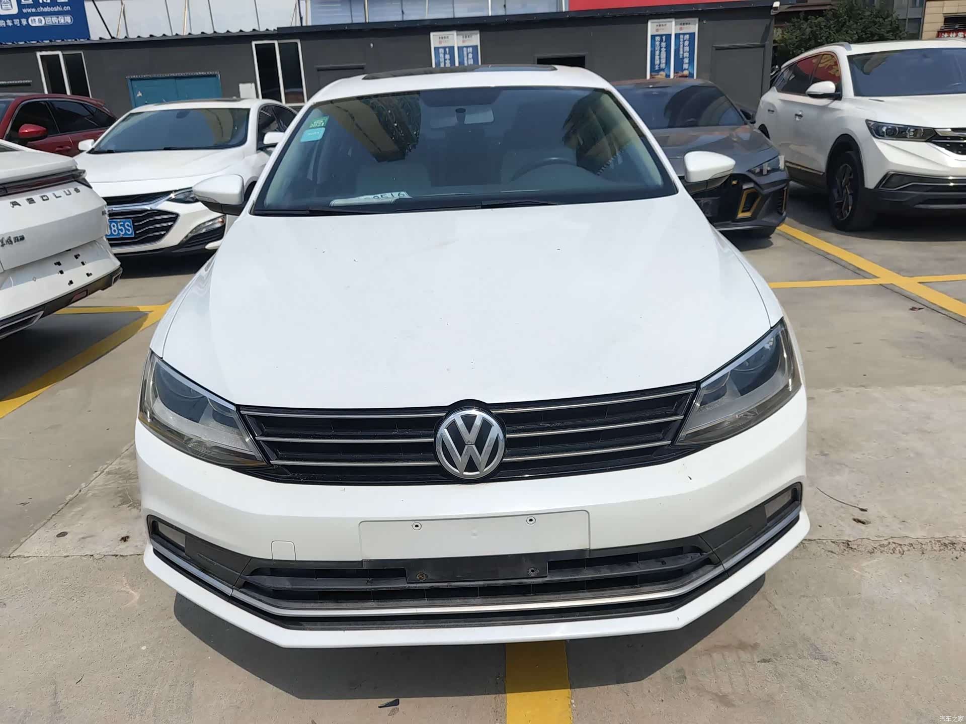 Volkswagen Sagitar, 2015 2