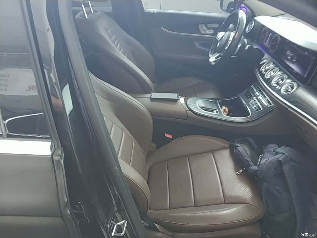 Mercedes-Benz E-Class, 2018 25