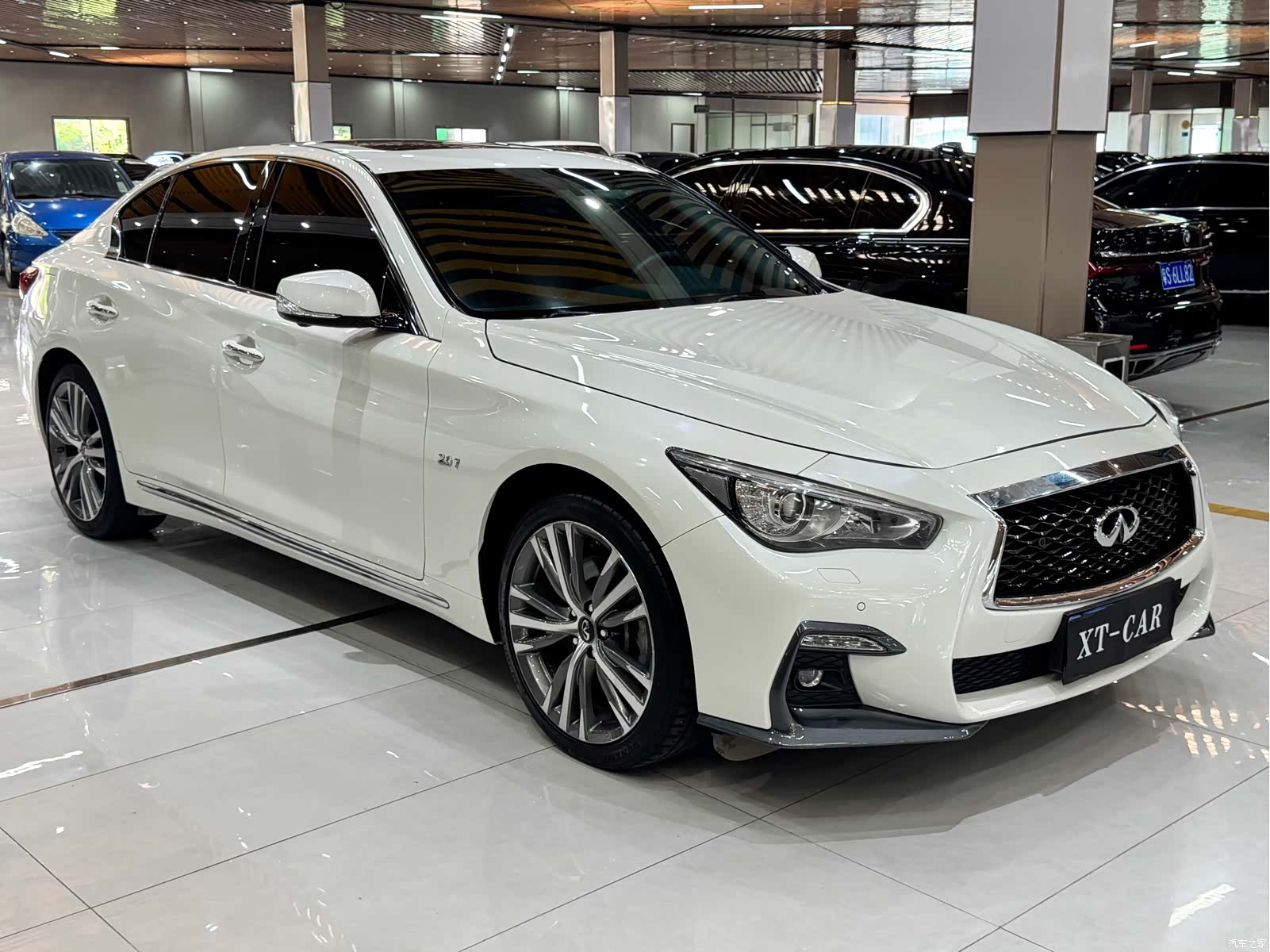 Infiniti Q50L