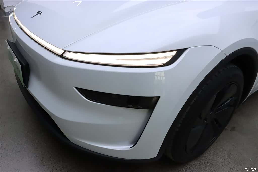 Tesla Model Y, 2026 29
