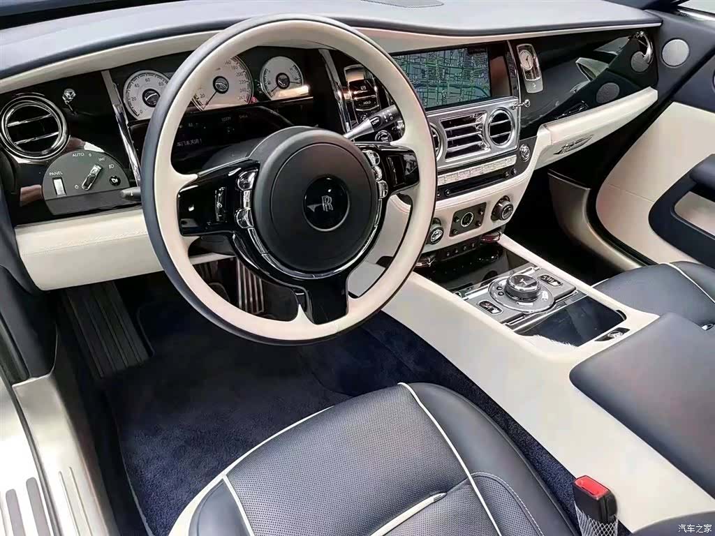 Rolls-Royce Wraith, 2021 3