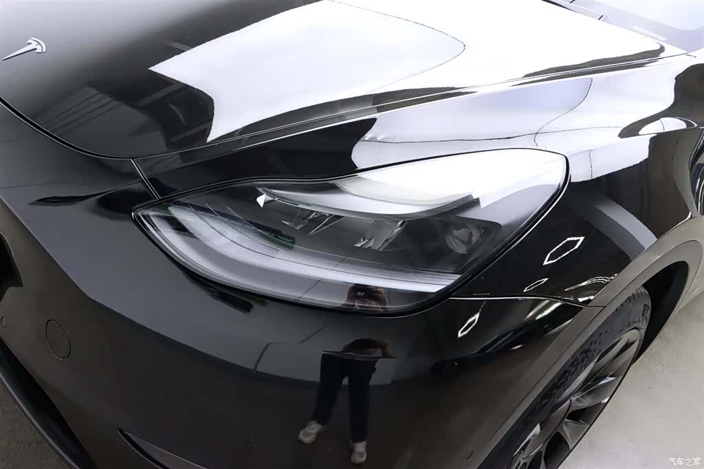 Tesla Model Y, 2022 30