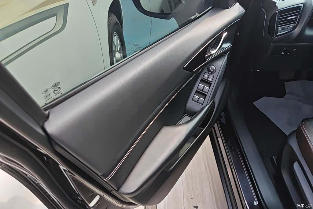 Mazda CX-4, 2021 7