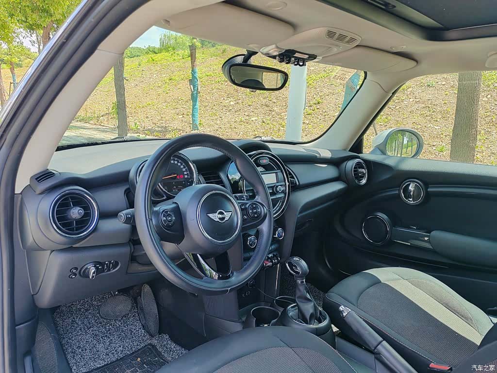 Mini ONE+, 2015 13
