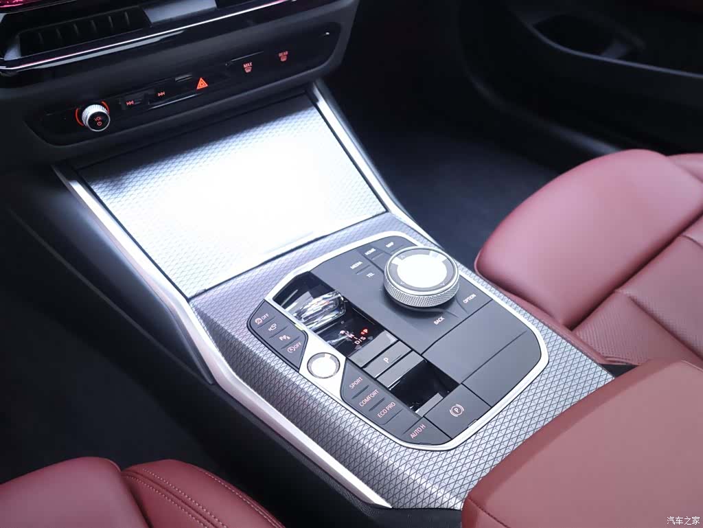 BMW 4 Series, 2025 12