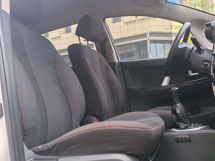 Changan CX20 2014 1.4L МКПП yun dong ban guo V