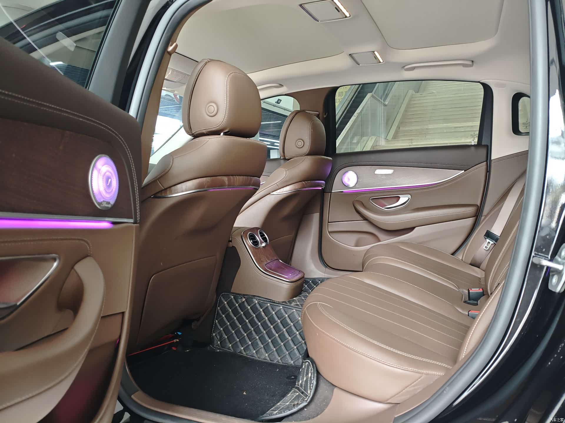Mercedes-Benz E-Class, 2022 8