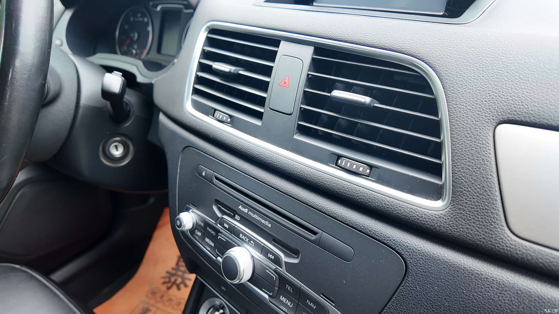 Audi Q3, 2014 36