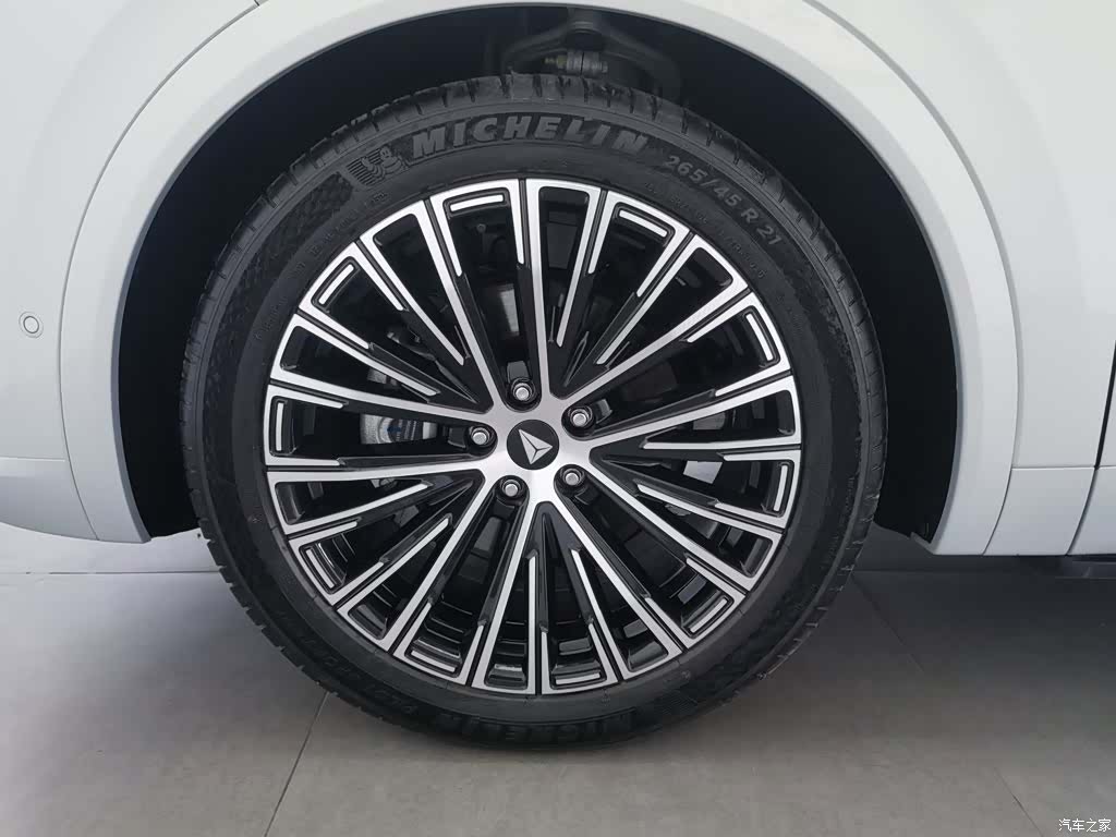 Deepal S09, 2025 17