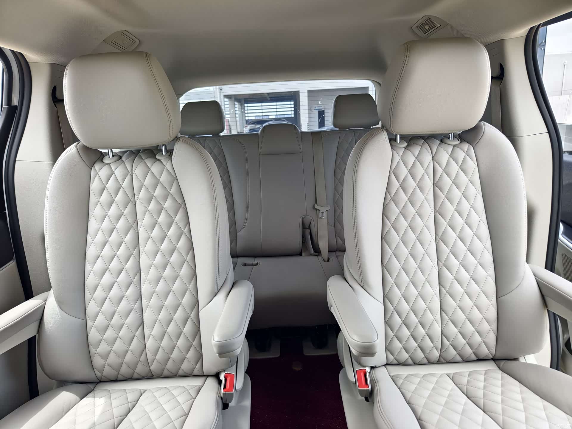 Buick GL8, 2023 12