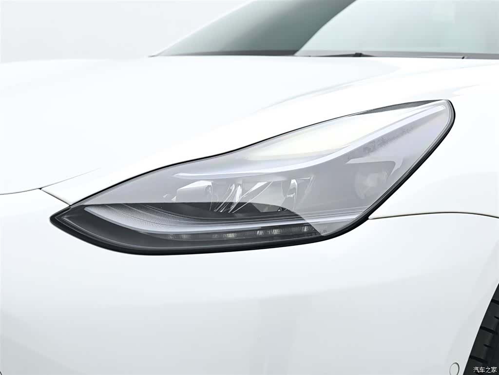 Tesla Model 3, 2023 10