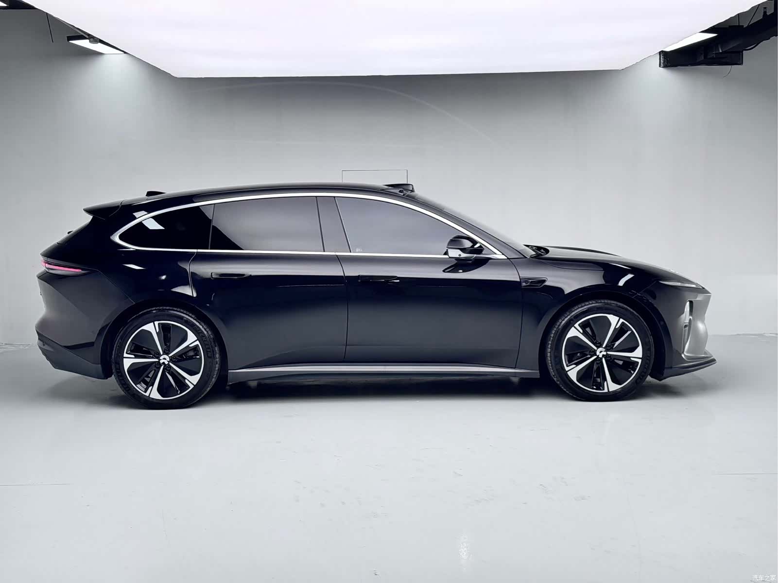 NIO ET5, 2025 12
