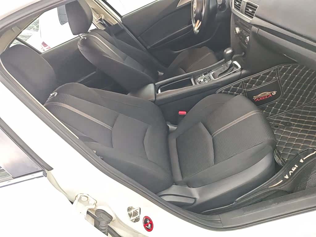 Mazda Mazda3, 2017 25
