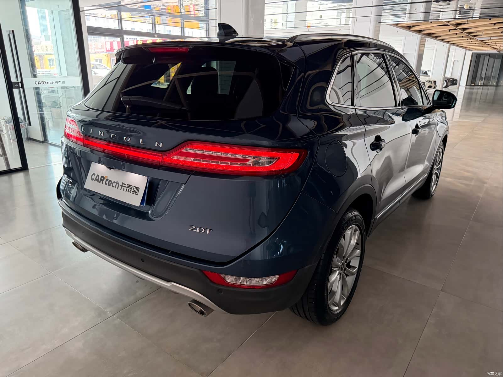 Lincoln MKC, 2019 19
