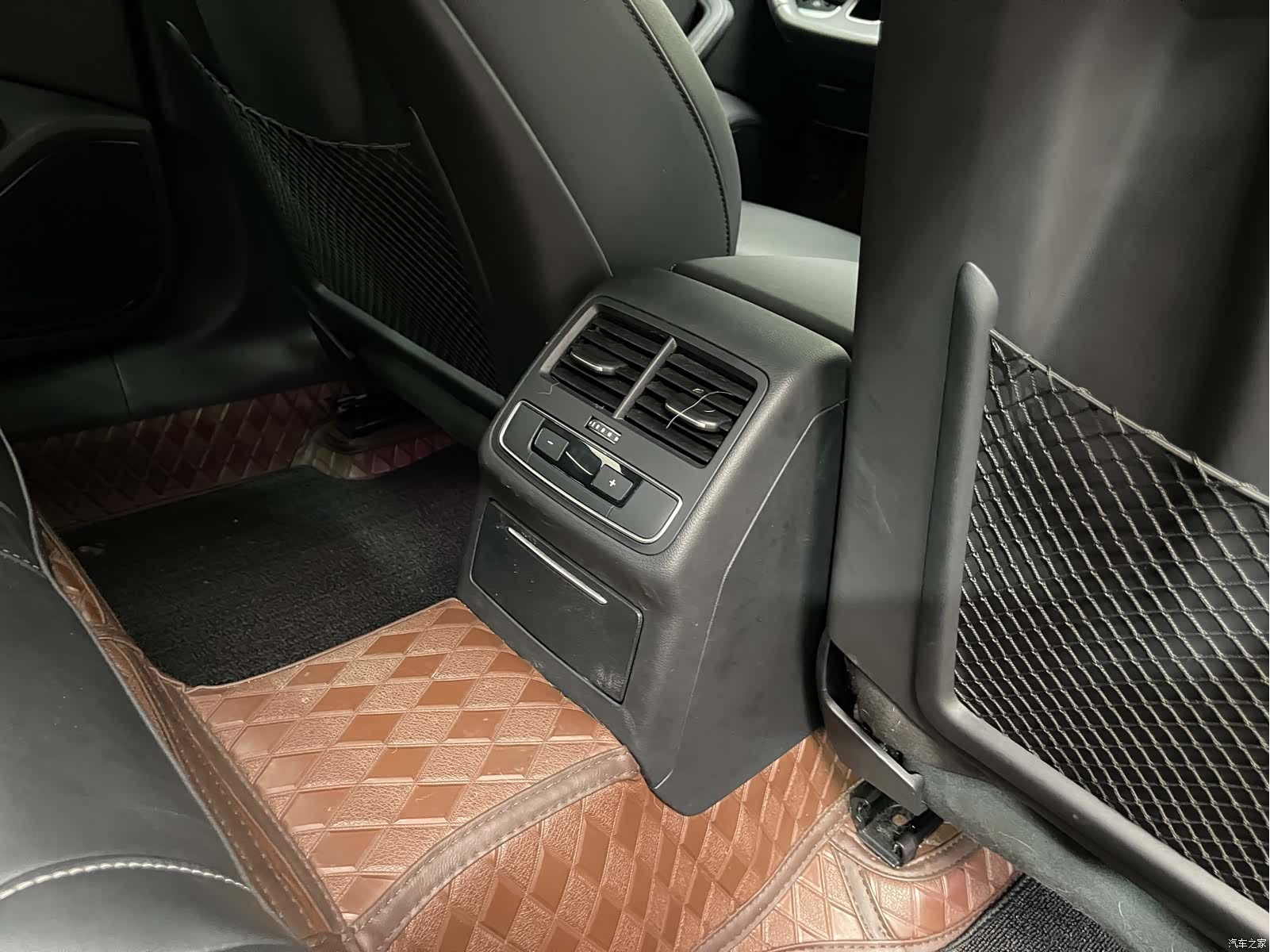 Audi A4L, 2023 13