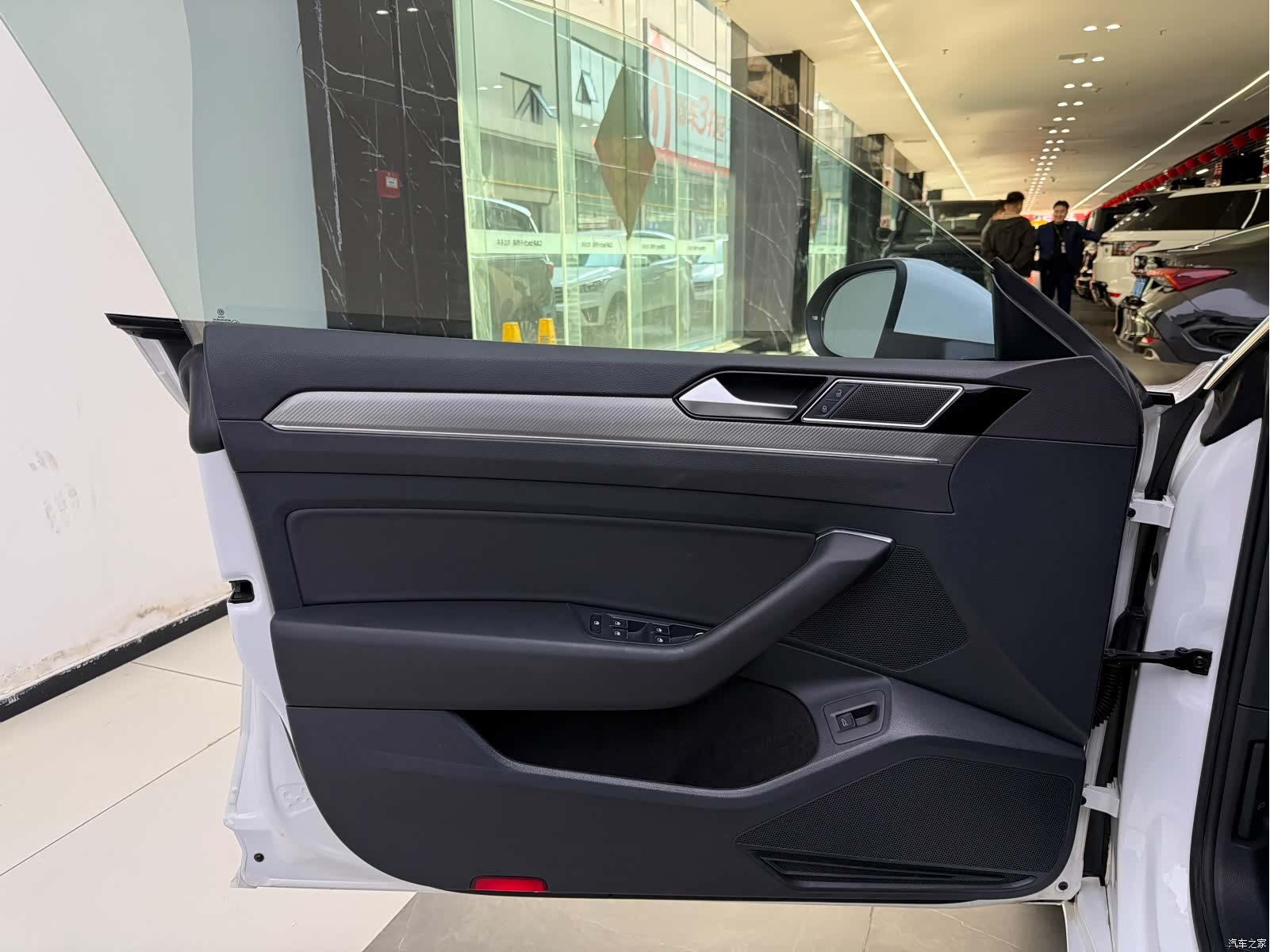 Volkswagen CC, 2020 9