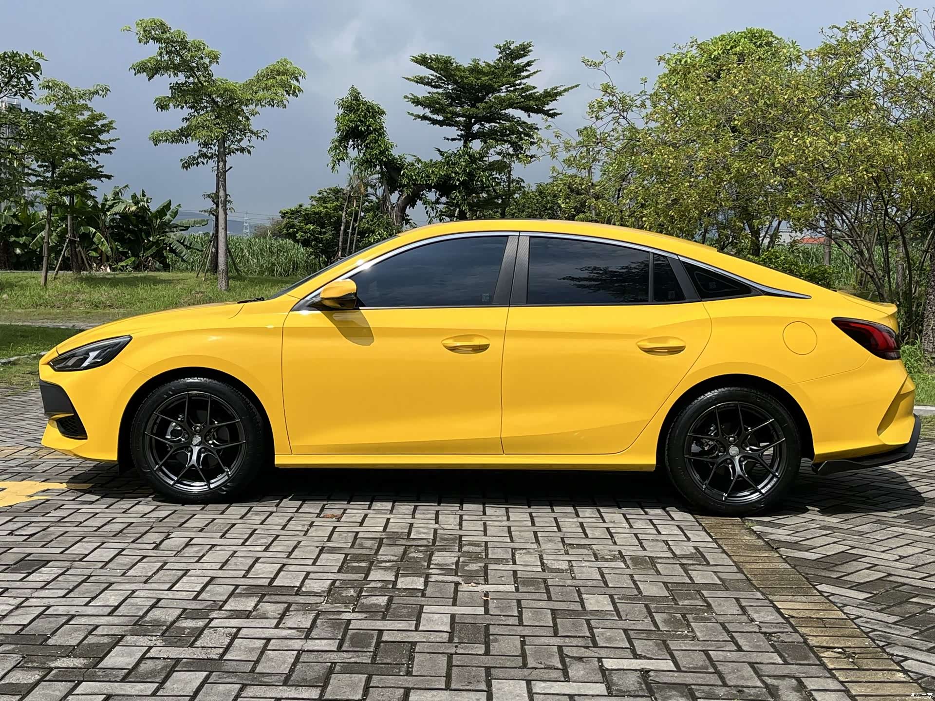 MG MG5, 2021 7
