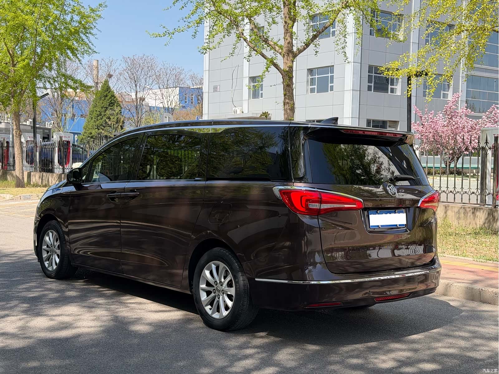 Buick GL8, 2017 21
