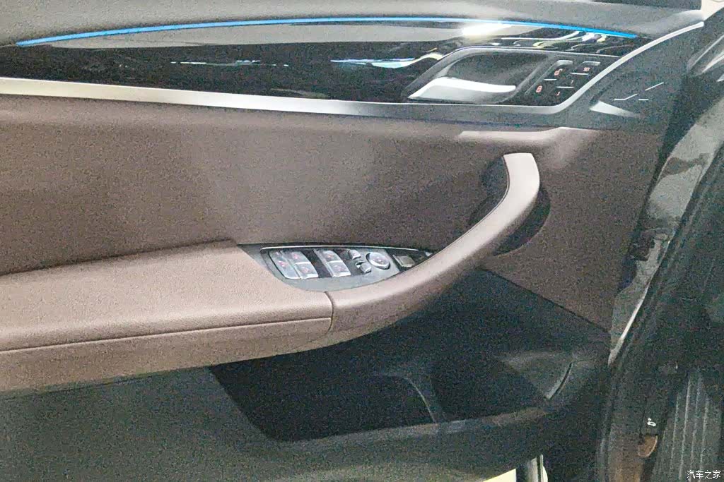BMW iX3, 2021 7