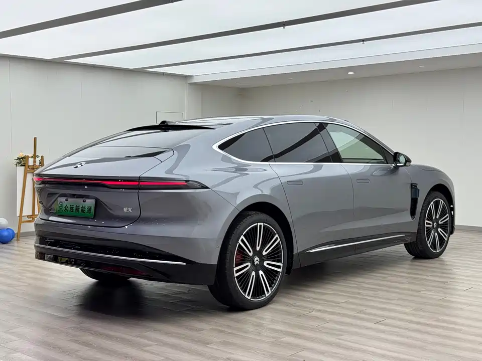 NIO ET9