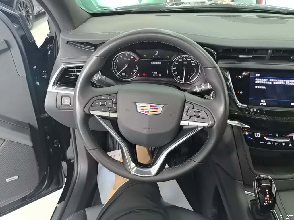 Cadillac XT6, 2022 11