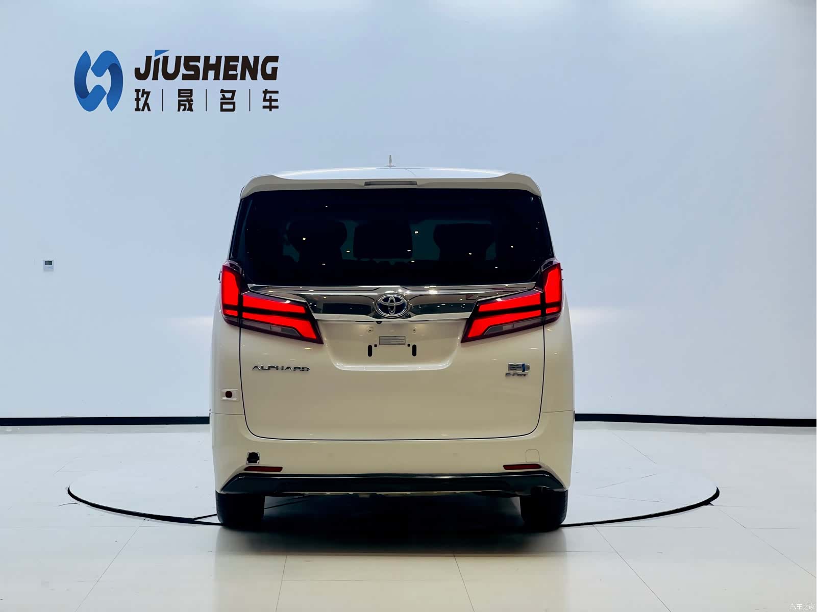 Toyota Alphard, 2021 все фото