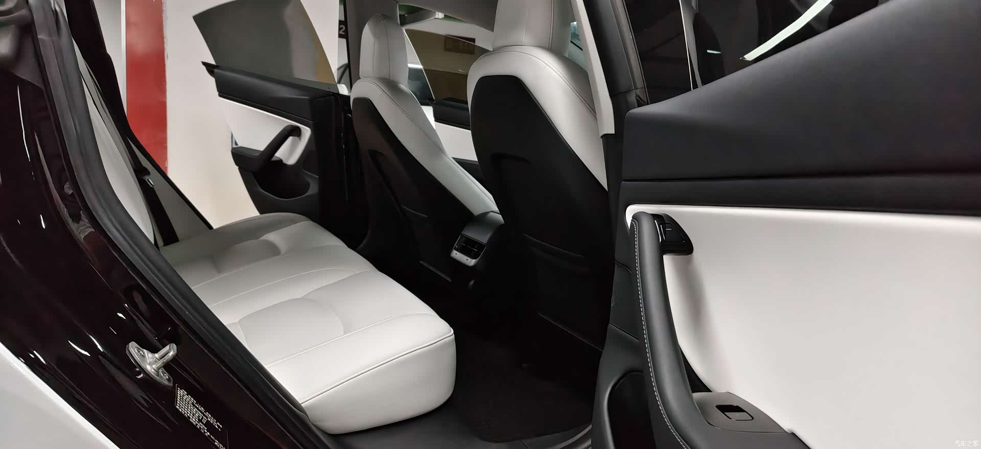 Tesla Model 3, 2020 7