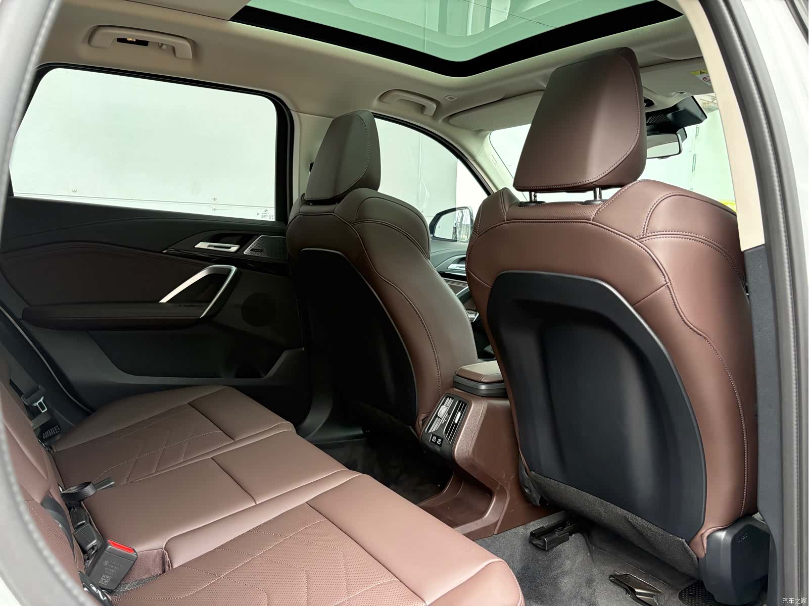 BMW X1, 2025 11