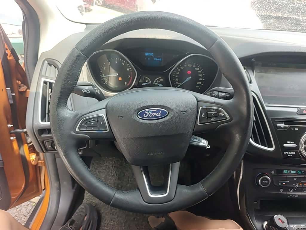 Ford Focus, 2015 11