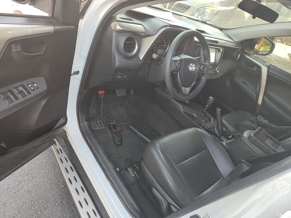 Toyota RAV4, 2016 16