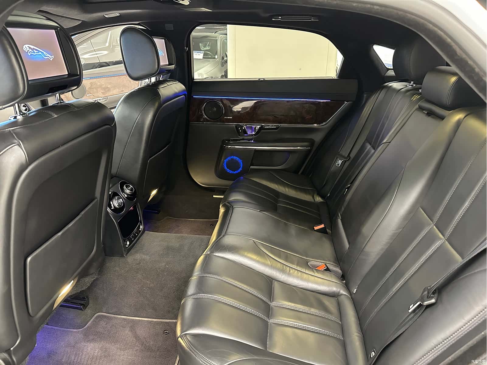 Jaguar XJ, 2016 15