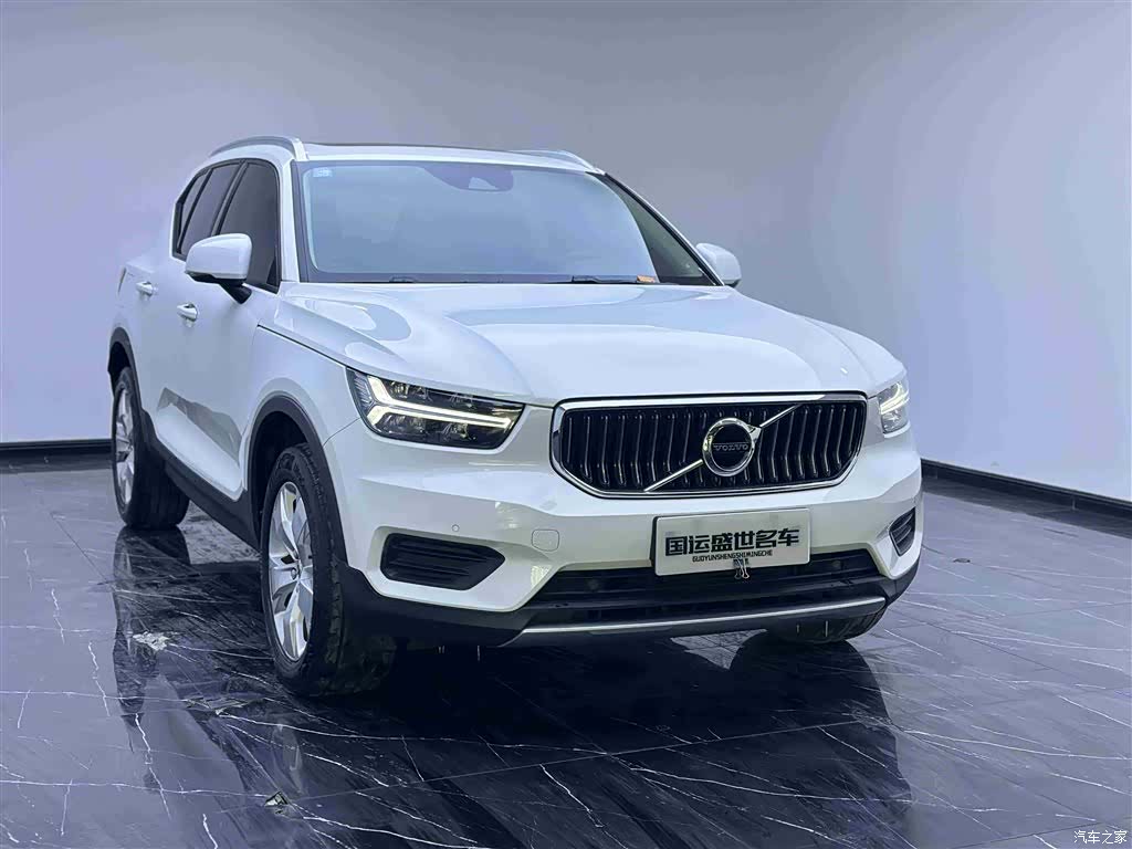 Volvo XC40, 2022 3