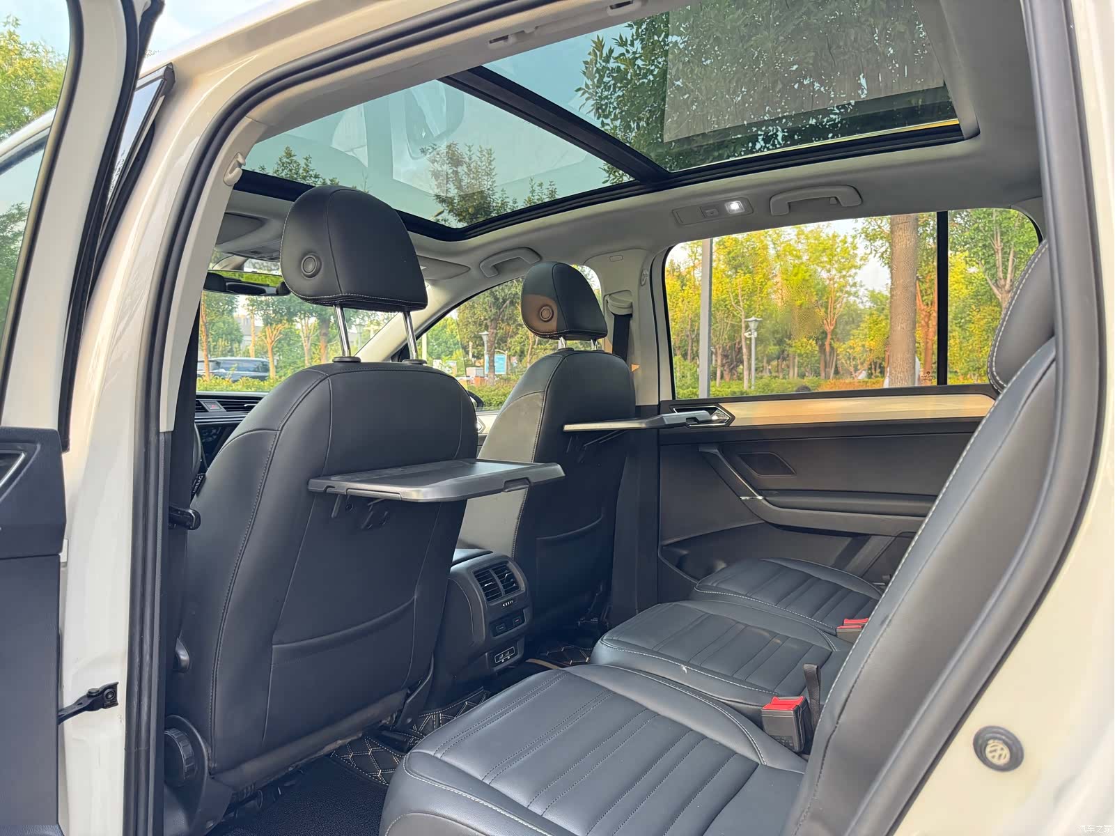 Volkswagen L, 2018 6