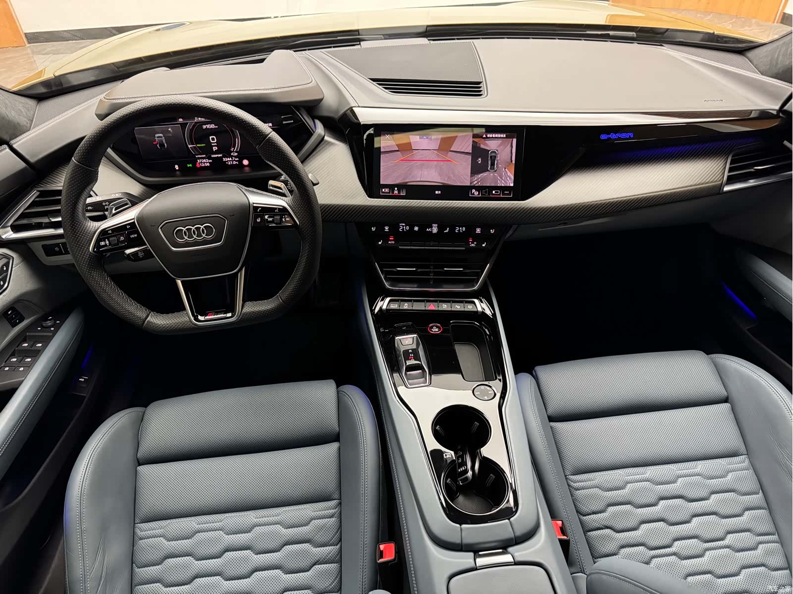 Audi e-tron, 2023 14