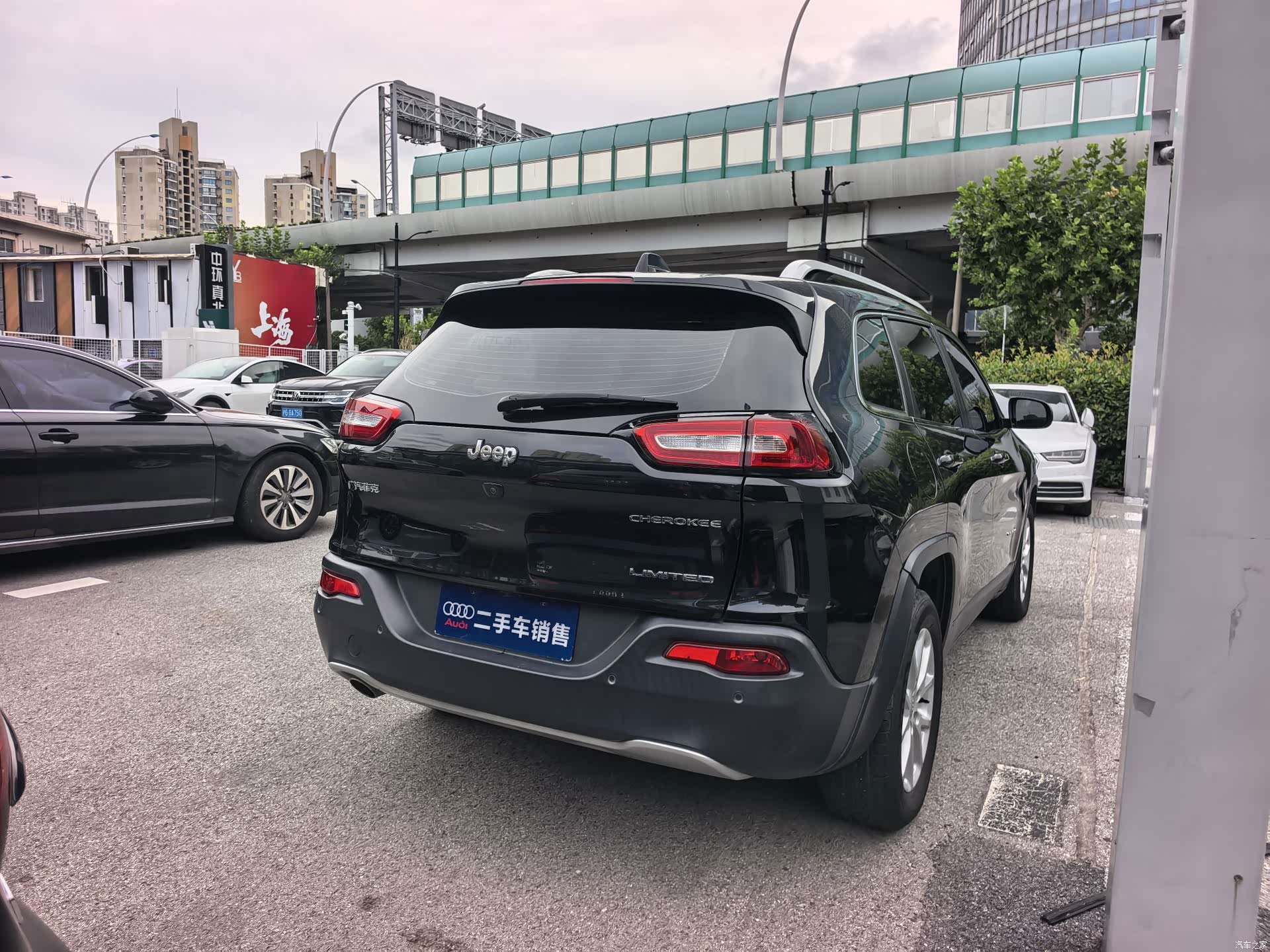 Jeep Cherokee, 2018 4