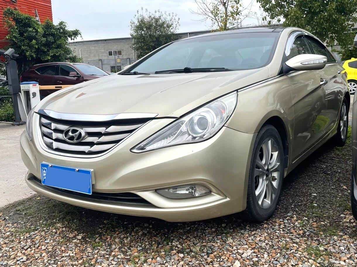 Hyundai Sonata, 2013 1