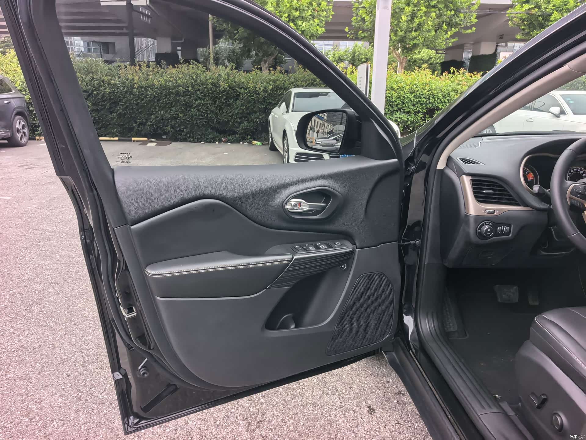 Jeep Cherokee, 2018 15