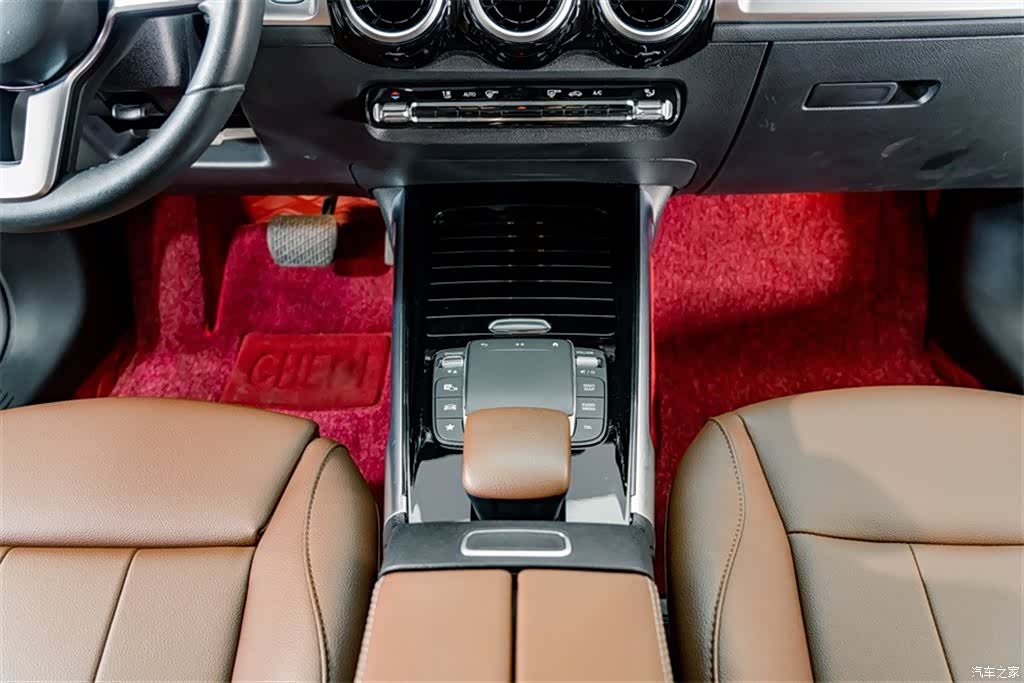 Mercedes-Benz GLB, 2023 12
