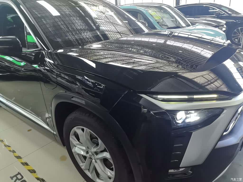 NIO ES8, 2022 4