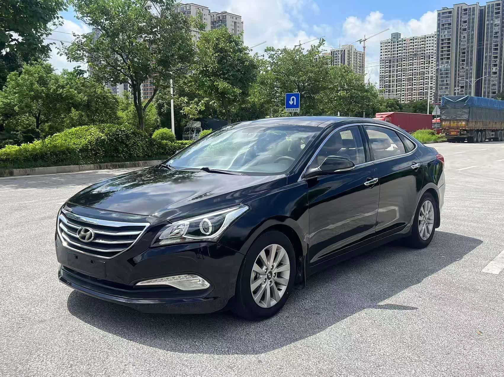 Hyundai GLS, 2014 1