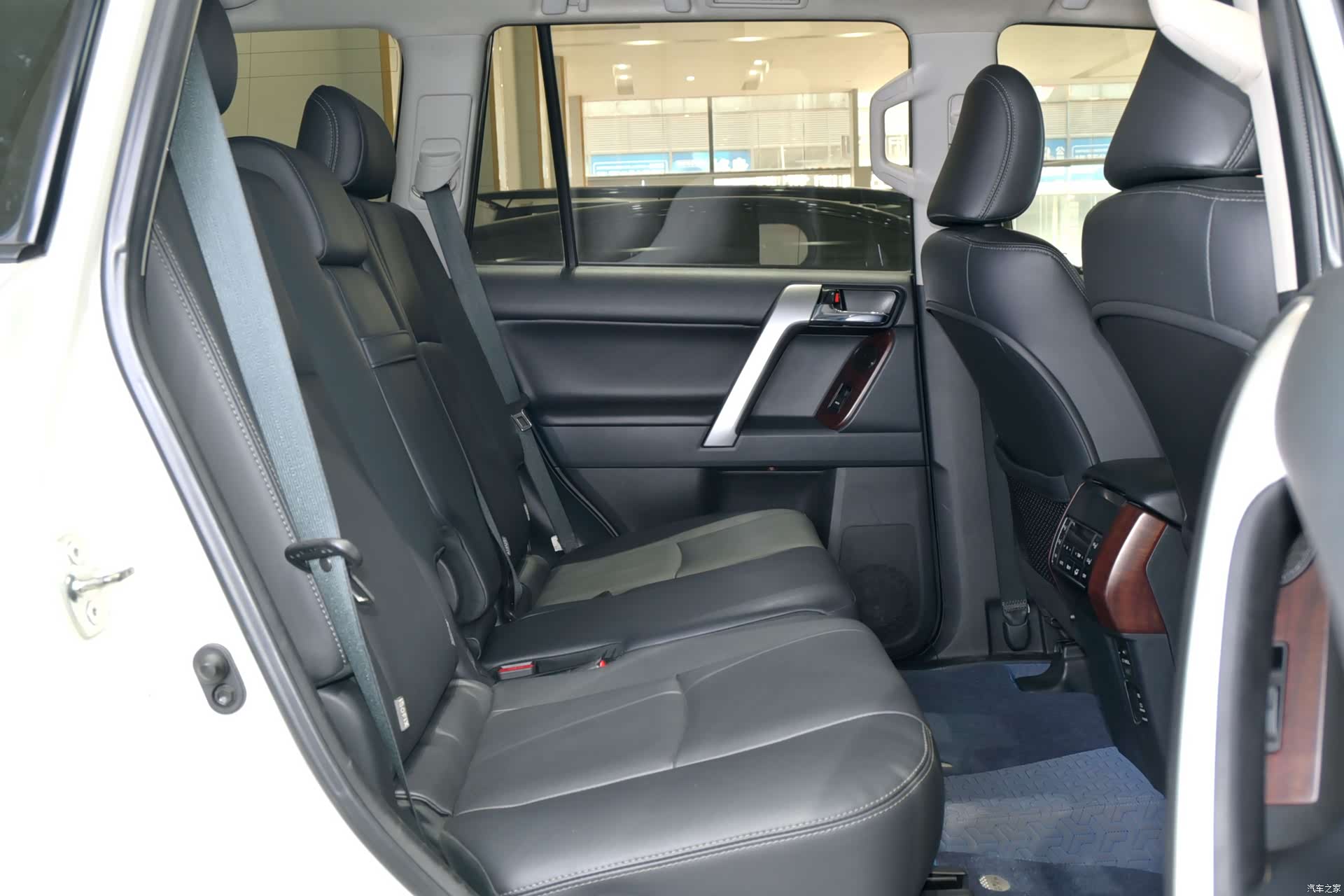 Toyota Prado, 2016 13