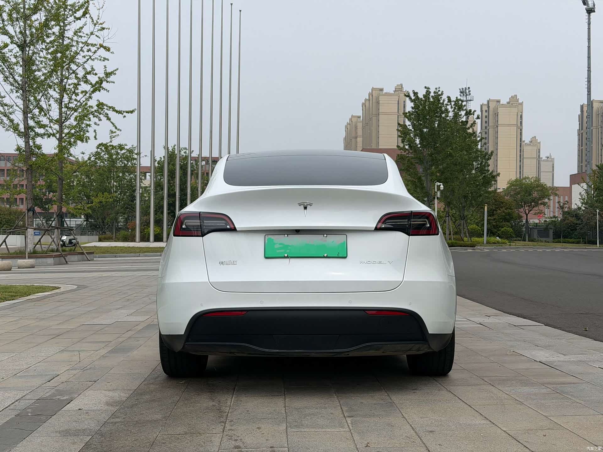 Tesla Model Y, 2023 8