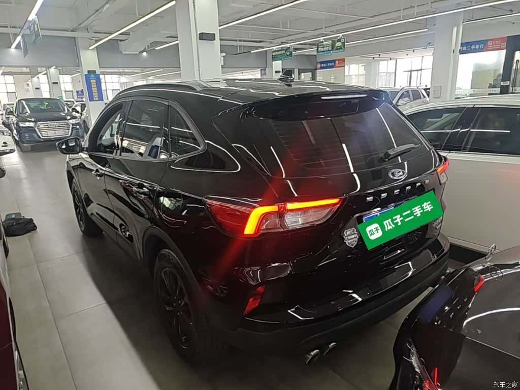 Ford Escape, 2022 все фото
