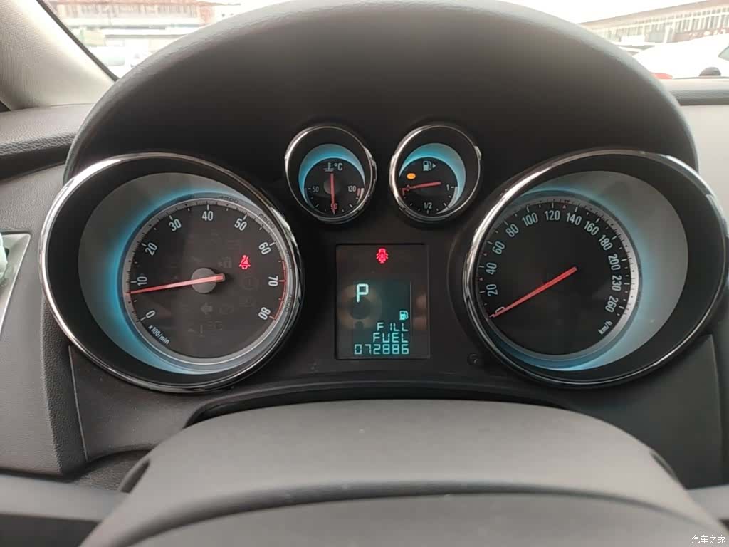 Buick XT, 2015 12