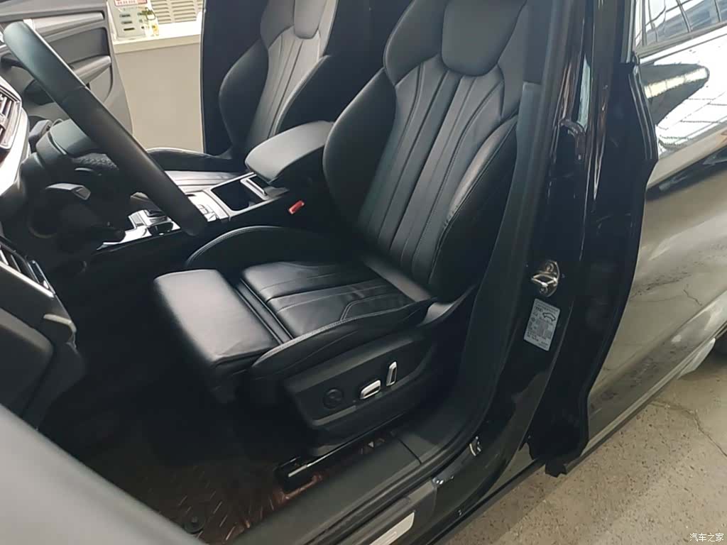 Audi Q5L, 2024 15
