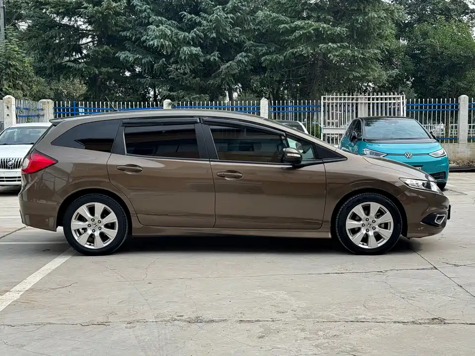 Honda Jade